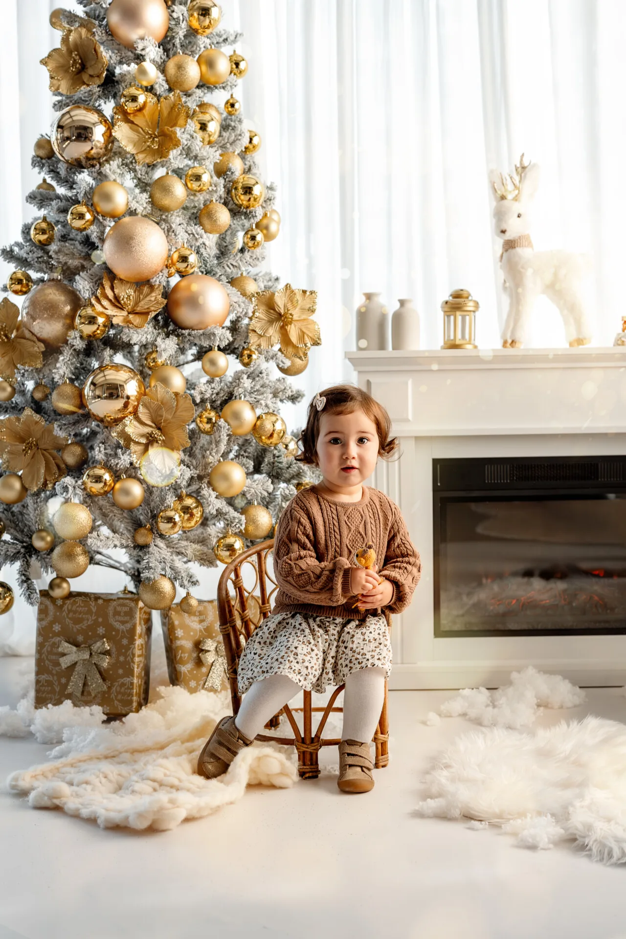 Mini Séances 7 Portrait de Noël d'enfant au studio Lila Photography à Le Teil
